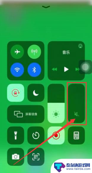 如何提高苹果手机游戏音量 游戏时苹果手机没有声音怎么办