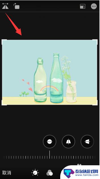 苹果手机怎么将图片镜像翻转 iOS照片编辑功能中如何进行镜面翻转