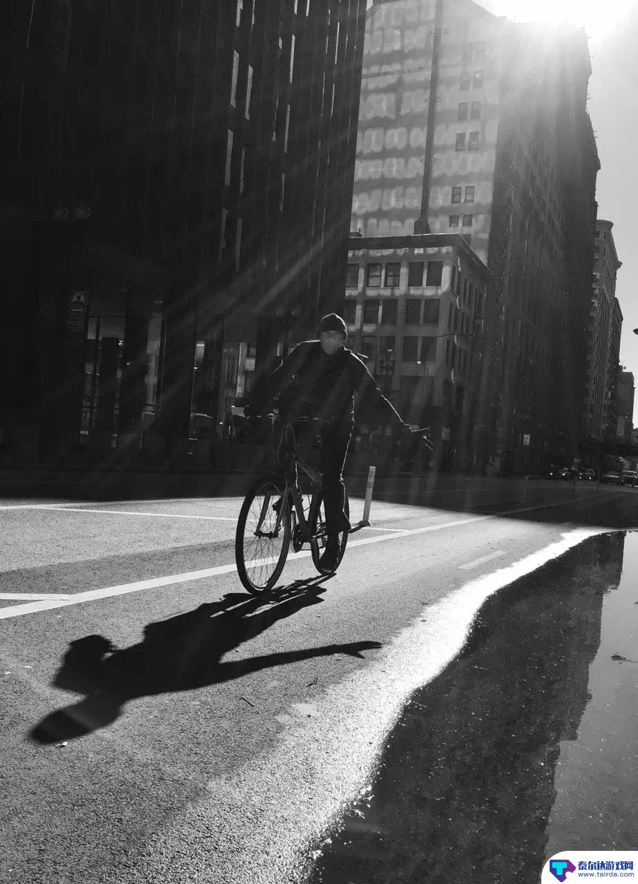 苹果手机 怎么拍摄光影 iPhone摄影教程-如何拍摄街头瞬间中的戏剧化光影