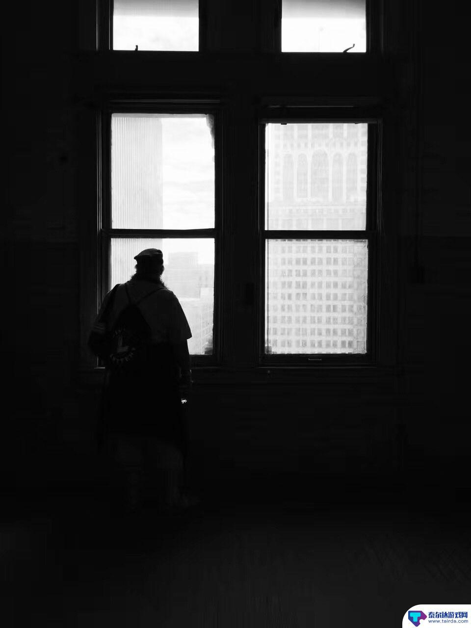 苹果手机 怎么拍摄光影 iPhone摄影教程-如何拍摄街头瞬间中的戏剧化光影