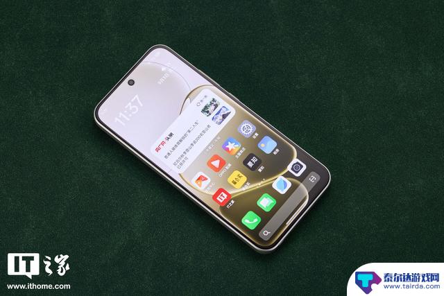 OPPO A6i手机发布：黑白双色设计，具备超防水、超抗摔、超耐用特性