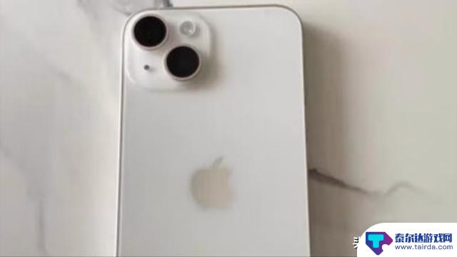 苹果猛烈攻击钉子户，iPhone15价格直降至“冰点”，拥有4800万像素和1200万像素