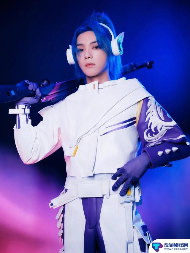 虞书欣甜美虐心,田曦薇美貌惊人!顶流女星挑战次元COS战神,粉丝疯狂追捧
