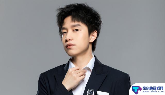 JDG官宣:Clearlove厂长回归,正式加入担任主教练!