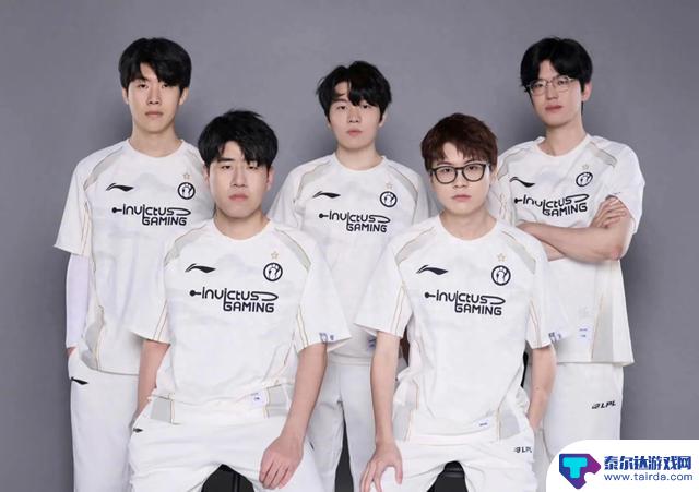 “新秀高情商回应Doinb”引发热议！Doinb赛后表情尴尬，言论遭反击”