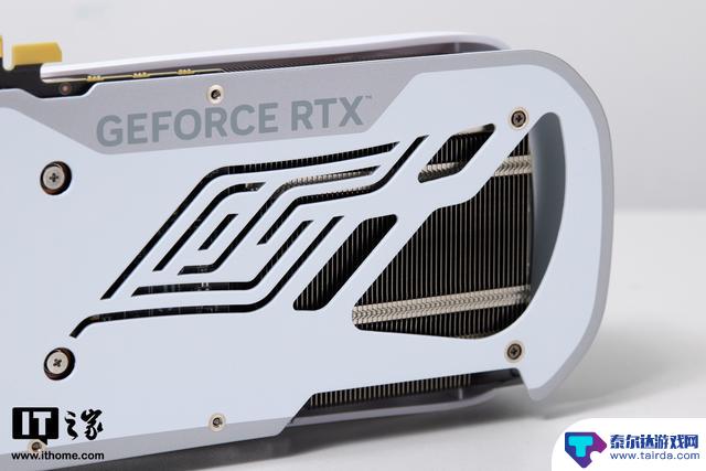 挑战4K光追游戏：索泰RTX 4070 Ti SUPER TRINITY OC月白显卡评测