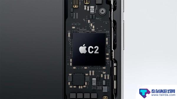 揭秘苹果首款折叠iPhone:钛金属机身与无折痕屏幕