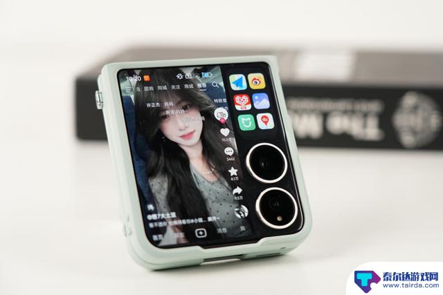 小米MIX Flip 2手机评测:折叠屏新宠,女性时尚必备单品